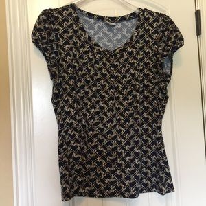 Women’s Scoop Neck Blouse